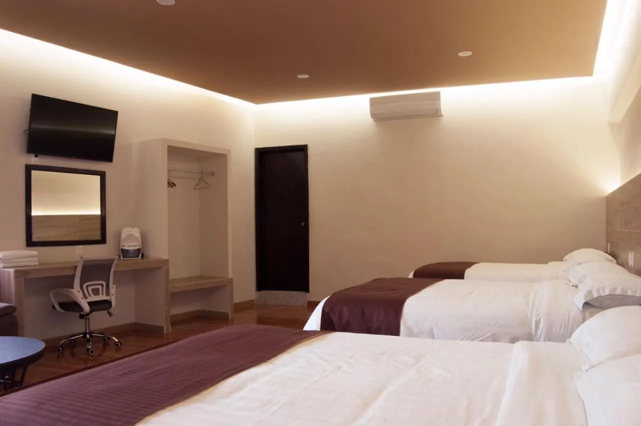 Hotel Luna Caribe Huay Pix