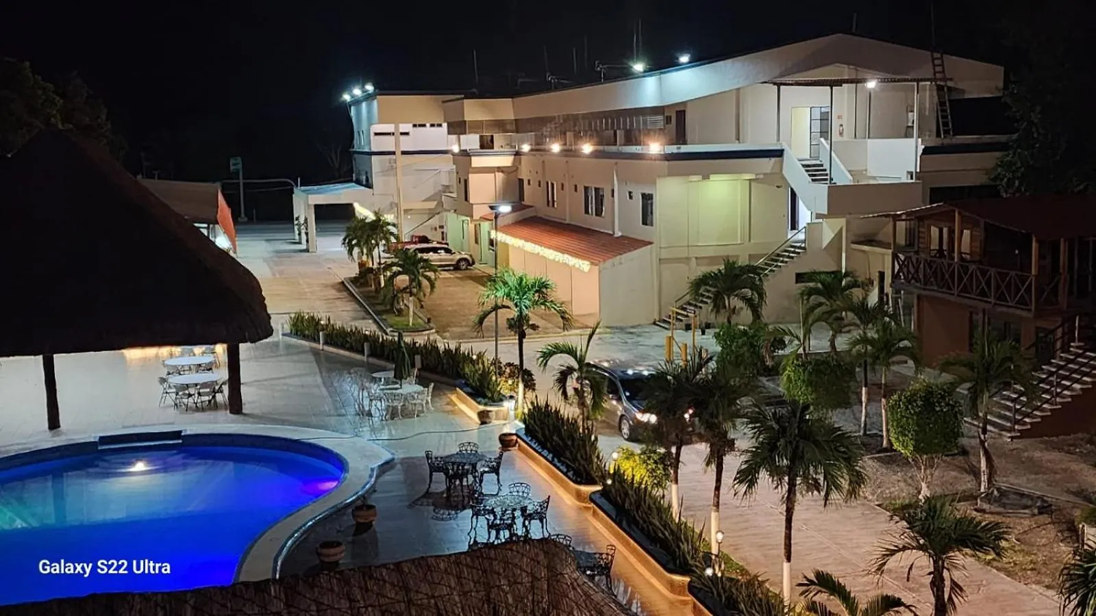 Hotel Luna Caribe contacts